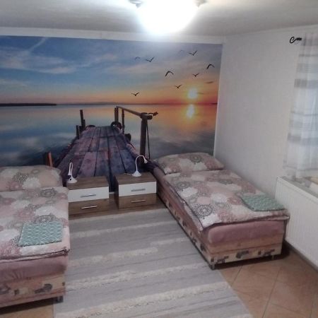 Apartman U Zlateho Krizku Velke Mezirici Ngoại thất bức ảnh