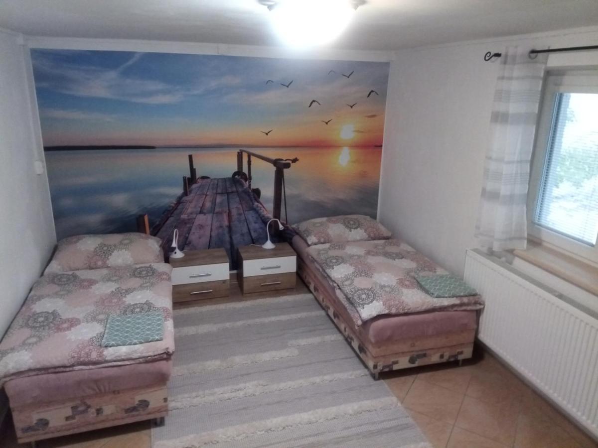 Apartman U Zlateho Krizku Velke Mezirici Ngoại thất bức ảnh