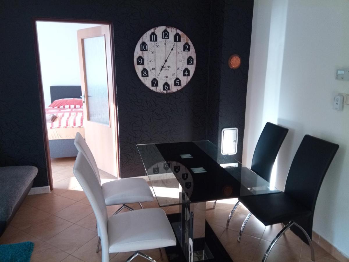 Apartman U Zlateho Krizku Velke Mezirici Ngoại thất bức ảnh